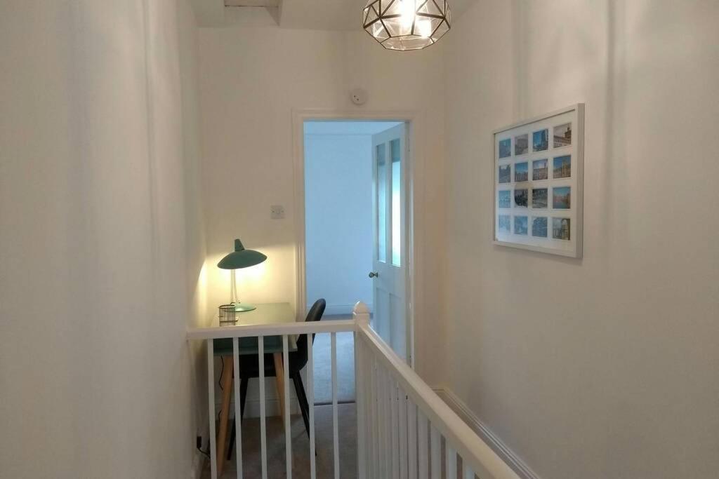 Luxury Townhouse In Town Centre, Views, River Walk, Free Parking Shrewsbury Ngoại thất bức ảnh